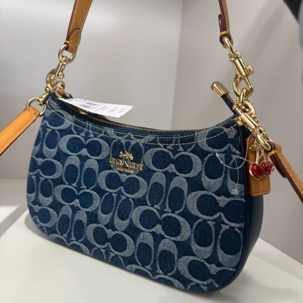 coach Teri Shoulder Bag In Signature Denim caf82 - Picture 2 of 11